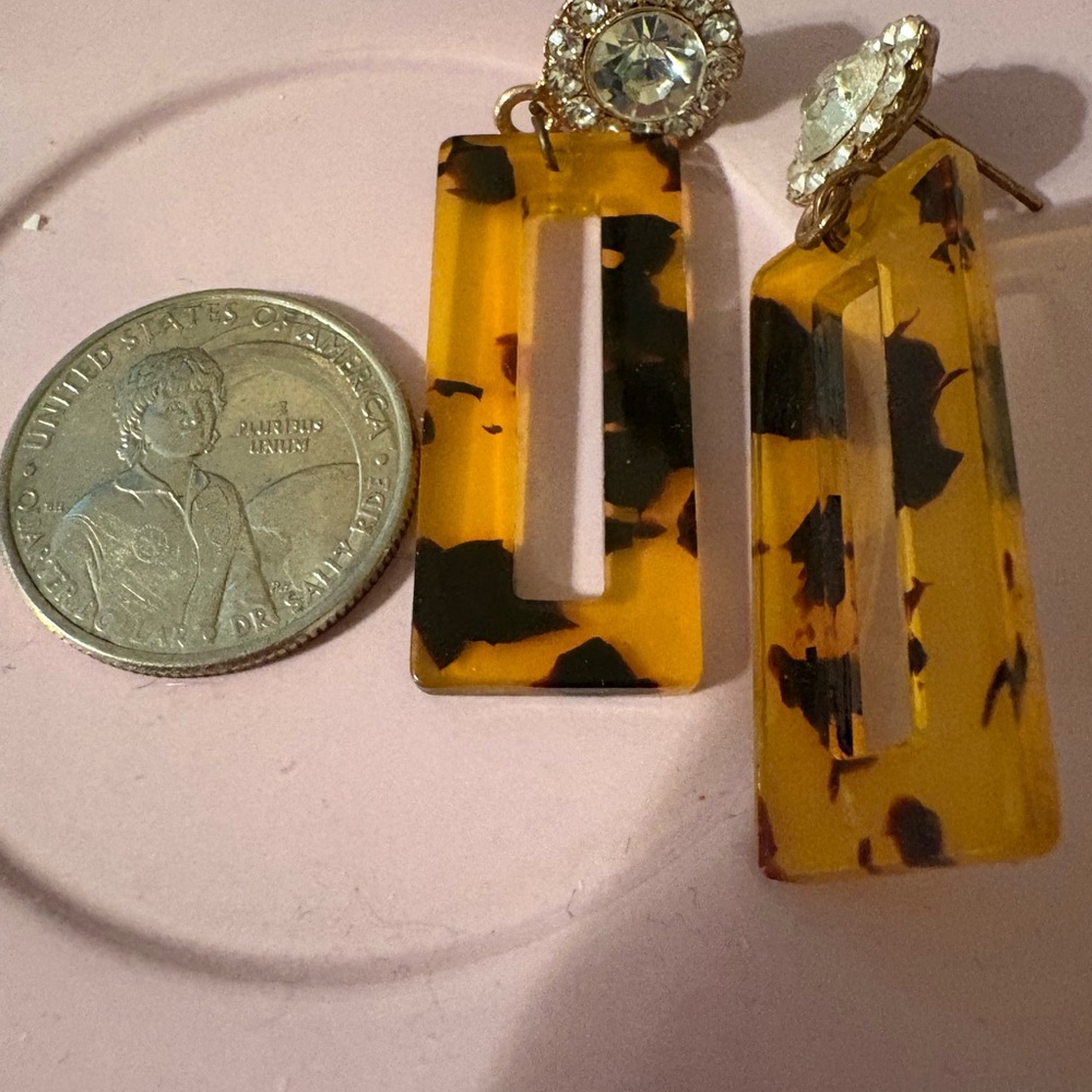 Tortoise Shell and Crystal Drop Earrings - Picture 2 of 6
